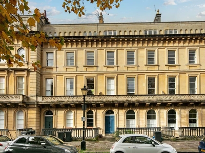 2 bedroom apartment for sale in Victoria Square, Clifton, Bristol, BS8