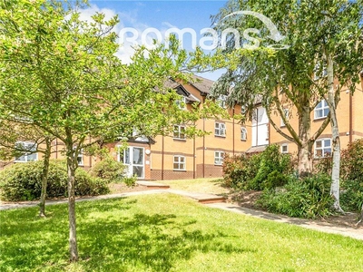 2 bedroom apartment for sale in Waller Court, Caversham, Reading, RG4