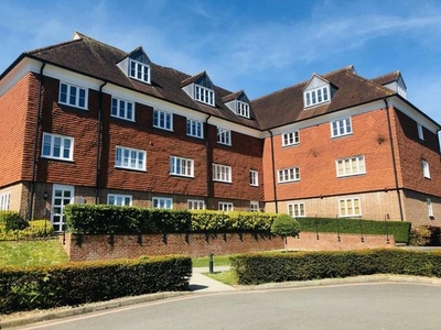 2 bedroom apartment to rent Banstead, SM7 2FE