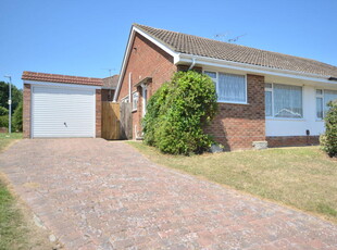 2 bedroom bungalow for rent in Clive Road, Sittingbourne, ME10