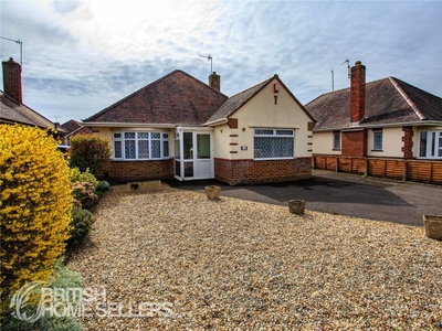 2 bedroom bungalow for sale in Castle Lane West, Bournemouth, BH8