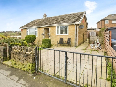2 bedroom bungalow for sale in Ford Hill, Queensbury, Bradford, West Yorkshire, BD13