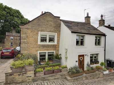 2 bedroom character property for sale in 36 High Street, Idle, Bradford, BD10