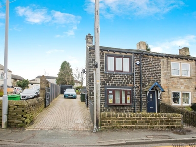 2 bedroom character property for sale in Holroyd Hill, Bradford, BD6