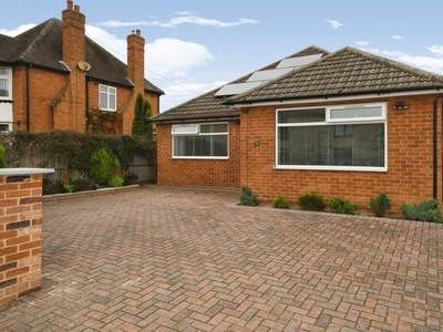 2 bedroom detached bungalow for sale in Chapel Lane, North Hykeham, Lincoln, LN6