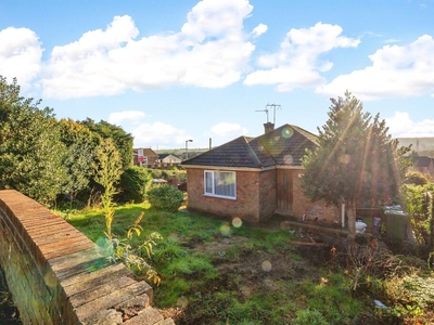2 bedroom detached bungalow for sale in Hillside Avenue, Lincoln, LN2