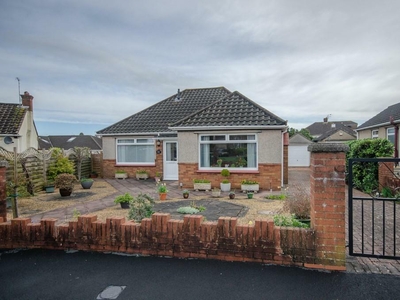 2 bedroom detached bungalow for sale in Oakdale Close, Downend, Bristol, BS16 6EB, BS16