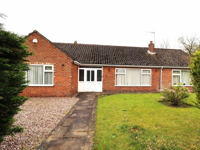 2 bedroom detached bungalow for sale in Queens Road, Formby, L37