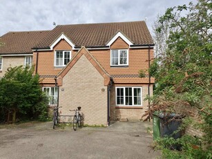 2 bedroom end of terrace house for rent in Woodhead Drive, Cambridge, , CB4