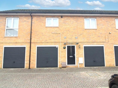 2 bedroom end of terrace house for sale in Challney Gardens, Luton, LU4