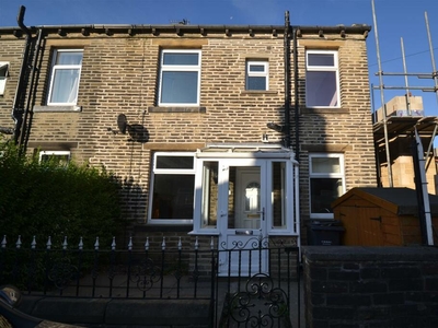 2 bedroom end of terrace house for sale in Commercial Street, Queensbury, Bradford, BD13