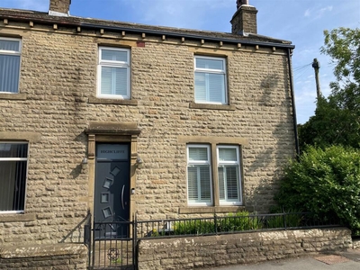 2 bedroom end of terrace house for sale in High Street, Queensbury, BD13