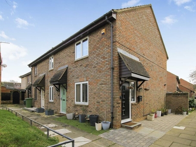 2 bedroom end of terrace house for sale in Kelvedon Green, Kelvedon Hatch, Brentwood, CM15