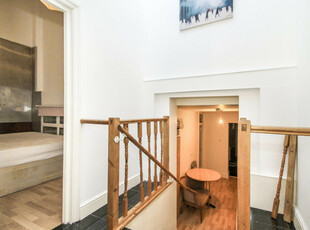 2 bedroom flat for rent in Caledonian Road, Islington, N1
