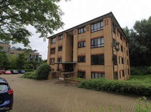 2 bedroom flat for rent in Columbia Place, Campbell Park, Milton Keynes, MK9