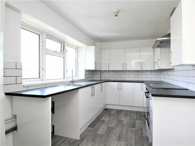 2 bedroom flat for rent in Dene Court, Mill Road, Worthing, West Sussex, BN11