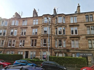 2 bedroom flat for rent in Queen Margaret Drive, Glasgow, G20