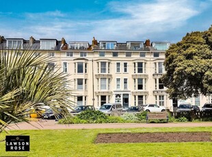2 bedroom flat for rent in South Parade, Southsea, PO5