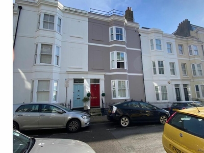 2 bedroom flat for sale in 46 Devonshire Place, Brighton, BN2