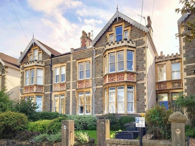 2 bedroom flat for sale in Archfield Road | Cotham, BS6
