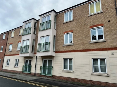 2 bedroom flat for sale in Riverside Drive, Lincoln, LN5