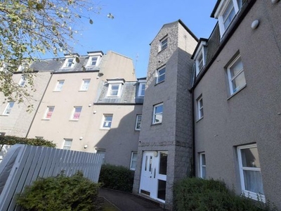 2 bedroom flat to rent Aberdeen, AB10 1FL