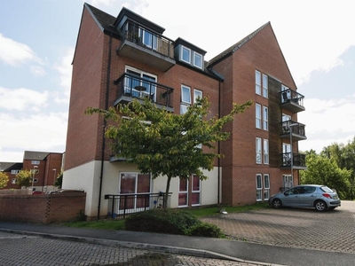 2 bedroom ground floor flat for sale in Angelica Road, Lincoln, LN1
