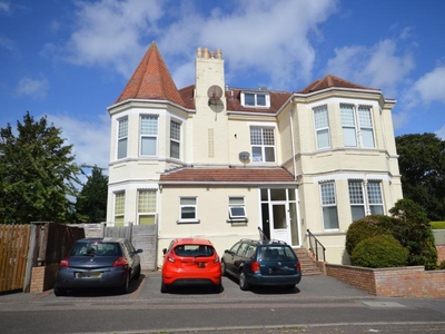 2 bedroom ground floor flat for sale in Southbourne BH6
