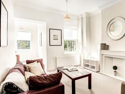 2 bedroom house to rent London, W8 6JN