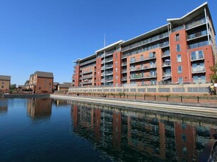 2 Bedroom Penthouse For Sale In Lakeside, Doncaster