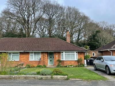2 bedroom semi-detached bungalow for sale in BH10 HOWETH ROAD, Bournemouth , BH10