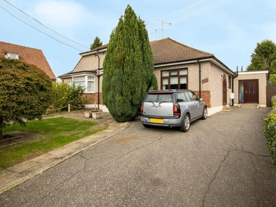 2 bedroom semi-detached bungalow for sale in Rayleigh Road, Hutton, Brentwood, Essex, CM13