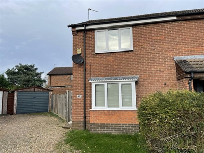 2 bedroom semi-detached house for sale in Kelstern Close, Lincoln, LN6