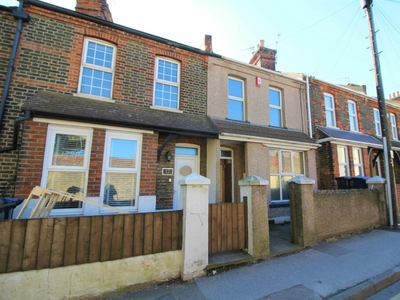 2 bedroom terraced house for rent in Boundary Road, Ramsgate, CT11