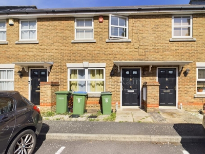 2 bedroom terraced house for rent in Howerd Way, Shooters Hill, London, SE18