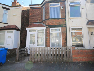2 bedroom terraced house for rent in Huntingdon St, Hull, HU4