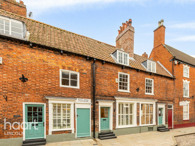 2 bedroom terraced house for sale in Bailgate, Lincoln, LN1