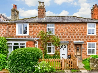 2 bedroom terraced house for sale in Church Street, Boughton Monchelsea, Maidstone, Kent, ME17