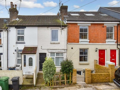 2 bedroom terraced house for sale in Dover Street, Barming, Maidstone, Kent, ME16