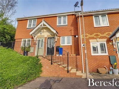 2 bedroom terraced house for sale in Kings Chase, Brentwood, CM14