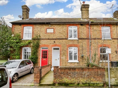 2 bedroom terraced house for sale in Lower Fant Road, Maidstone, Kent, ME16