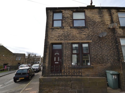 2 bedroom terraced house for sale in Main Road, Denholme, Bradford, BD13