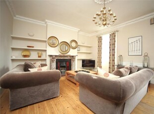 3 bedroom apartment for rent in Clarence Road, Cheltenham, Gloucestershire, GL52