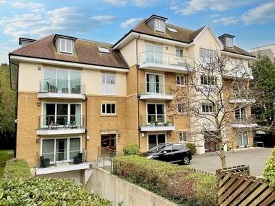3 bedroom apartment for sale in Chine Court, 3 Chine Crescent Road, Bournemouth, BH2