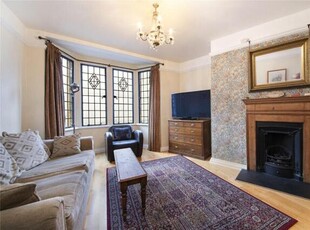 3 Bedroom Apartment For Sale In Fitzrovia, London