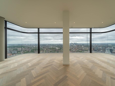 3 bedroom apartment for sale in Principal Tower, City of London, EC2A