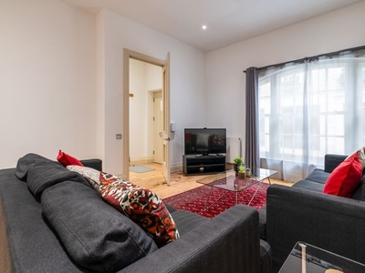 3 bedroom apartment to rent London, W1H 4DR
