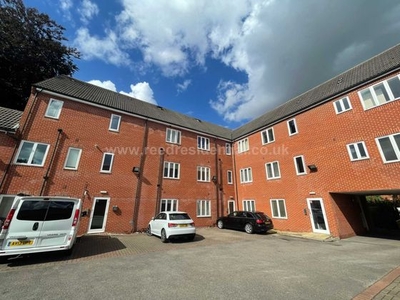 3 bedroom apartment to rent Nottingham, NG5 4BJ