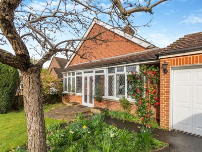 3 bedroom bungalow for sale in Linton Road, Loose, Maidstone, ME15