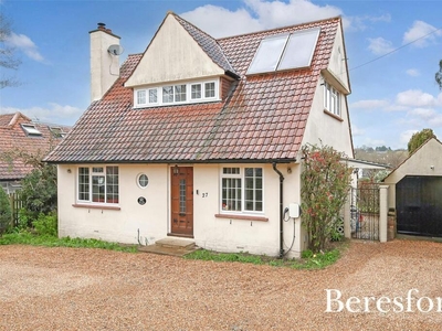 3 bedroom bungalow for sale in South Weald Road, Brentwood, CM14